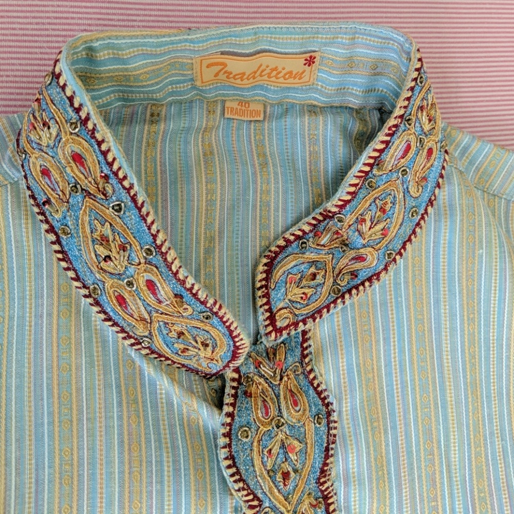 Traditional Kurta - Picture 4 of 8